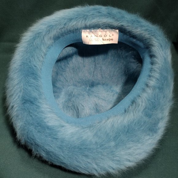 🎬 Kangol Design || Furgora Fuzzy GoGo Cloche Hat - Picture 6 of 8